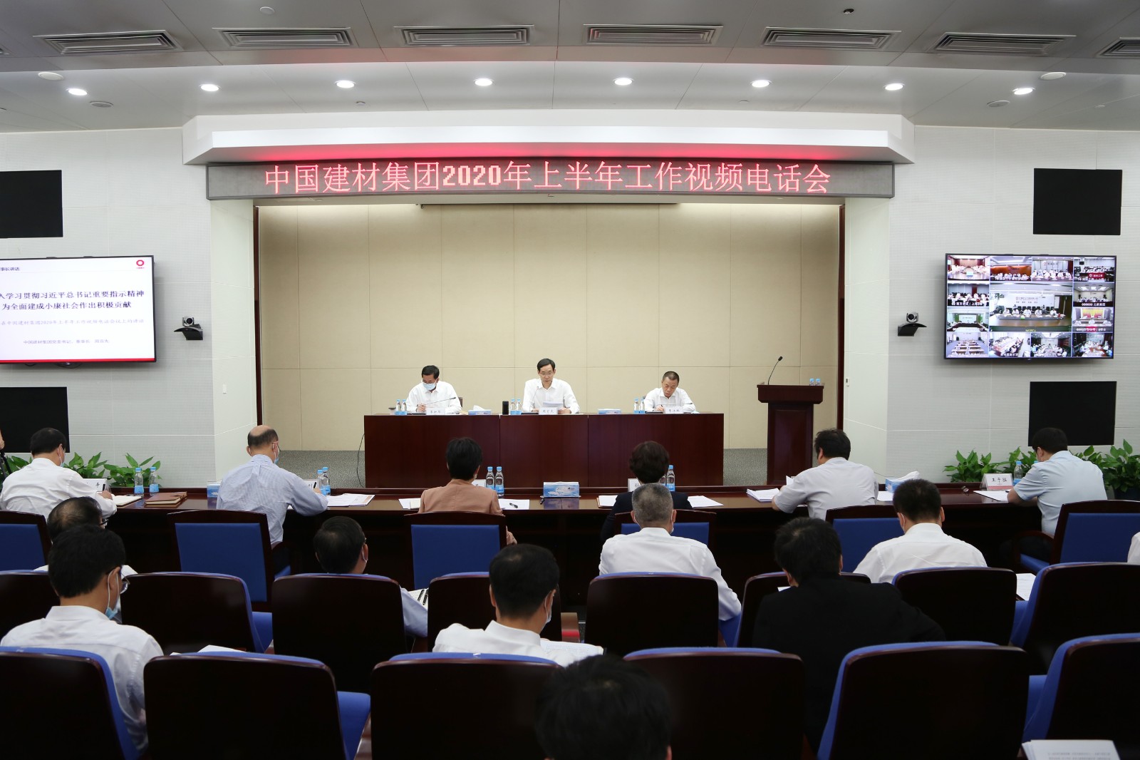 ÕýÃæÈ«¾°Ñ¡ÓÃ2.jpg ÕýÃæÈ«¾°Ñ¡ÓÃ2.jpg